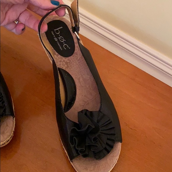 B.O.C Born Concepts black peep toe wedges Sz 11 - Picture 2 of 7